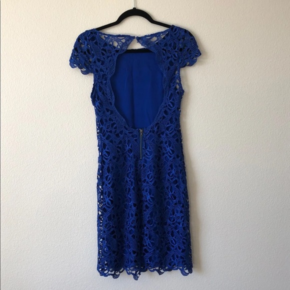Alice + Olivia Lace Blue Dress - Picture 3 of 6